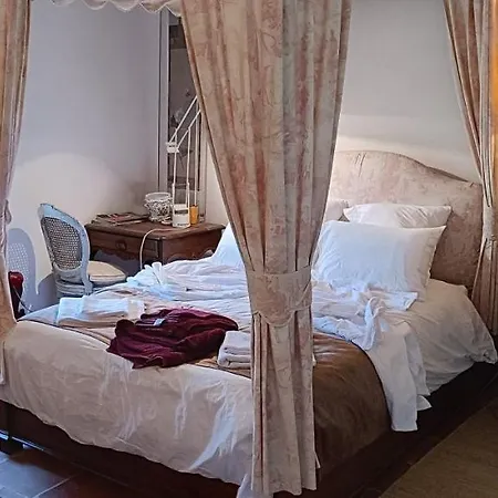 La Coudonie Bed & Breakfast 4*