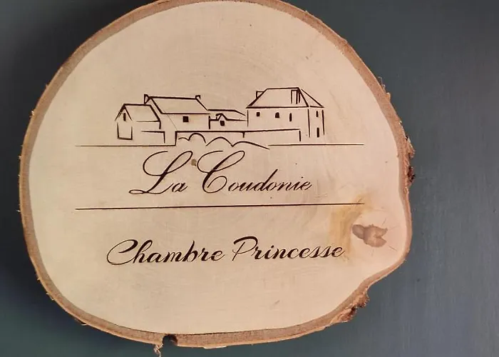 Bed & Breakfast La Coudonie 4*