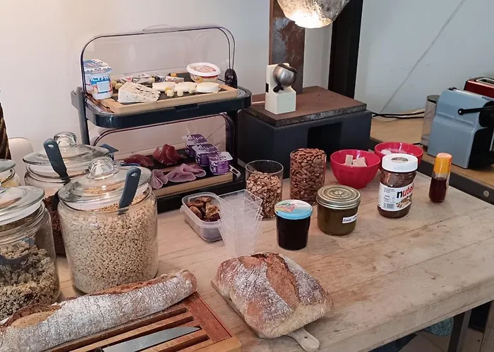 La Coudonie Bed & Breakfast 4*